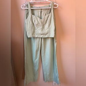 Abercrombie & Fitch matching linen set